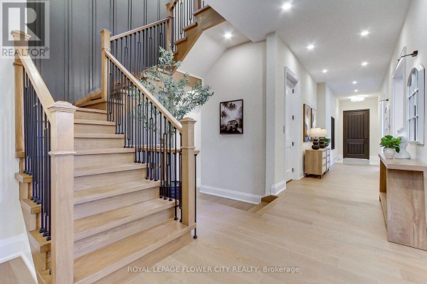 140 Hillmount Avenue, Toronto, ON, photo 2