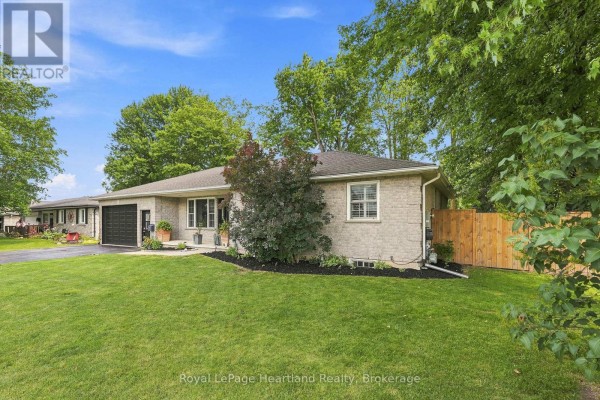 140 John Street N, Minto, ON, photo 2