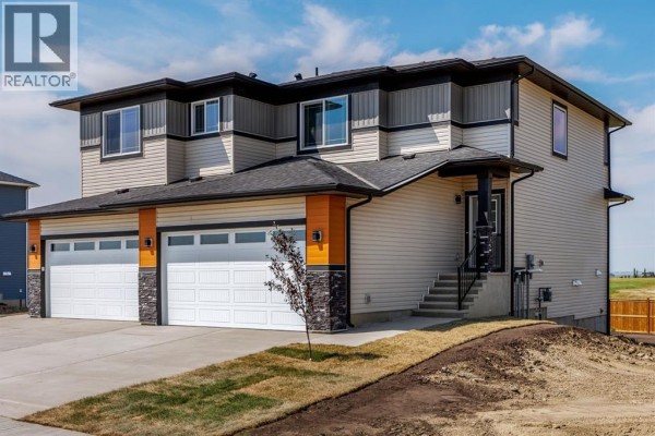 140 Lakewood Crescent, Strathmore, AB, photo 2