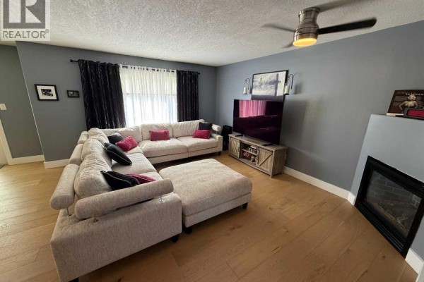 Bedroom - 140 Mackay Crescent, Hinton, AB T7V1H1 Photo 3