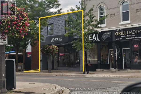 140 Main Street E, Milton