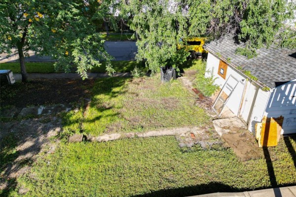 140 Princess Avenue, Brandon, MB R7A0N3 Photo 4