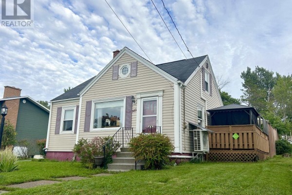 Living room - 140 Roderick Street, New Glasgow, NS B2H3Y4 Photo 2