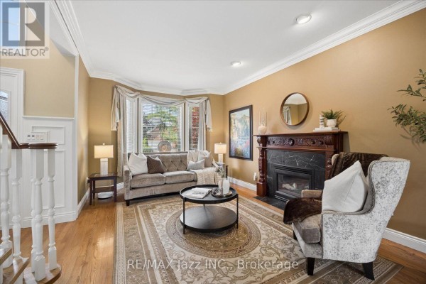 Bedroom 3 - 140 Taylorwood Court, Oshawa, ON L1G7V7 Photo 5