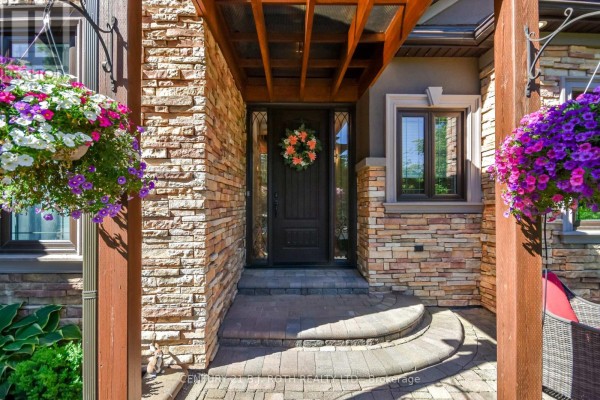 140 Wildwood Trail, Barrie, ON, photo 2