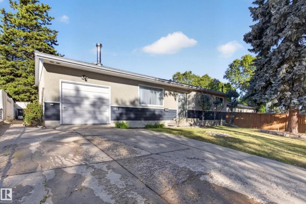 Kitchen - 140 Willow St, Sherwood Park, AB T8A1P2 Photo 2