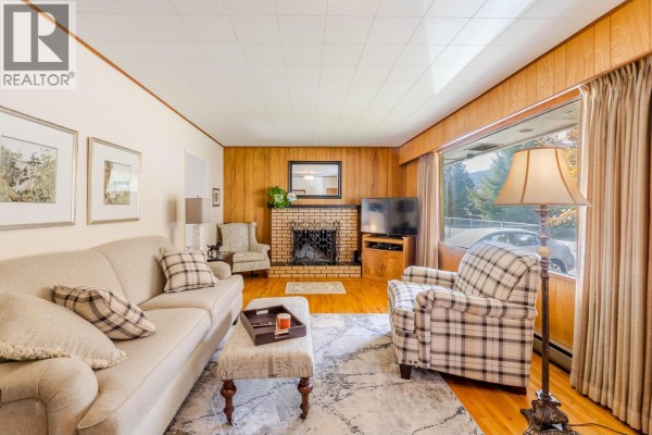 14001 Amm Avenue, Summerland, BC, photo 3