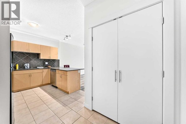 4pc Bathroom - 1401, 8880 Horton Road Sw, Calgary, AB T2V2W3 Photo 4