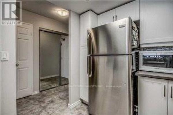 Bedroom 2 - 1401 - 335 Webb Drive, Mississauga, ON L5B4A1 Photo 5