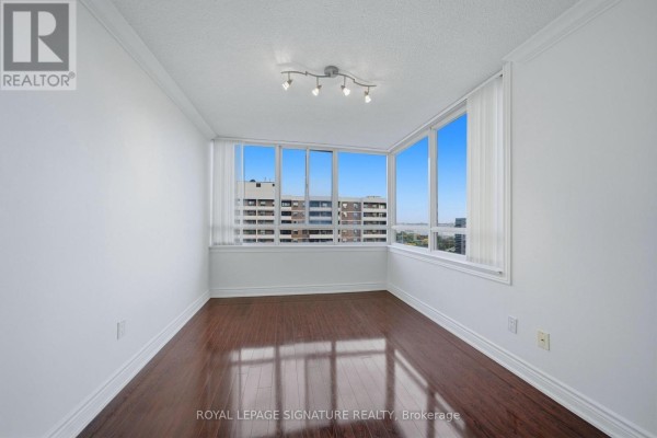 1401 - 5 Lisa Street, Brampton, ON L6T4T4 Photo 4