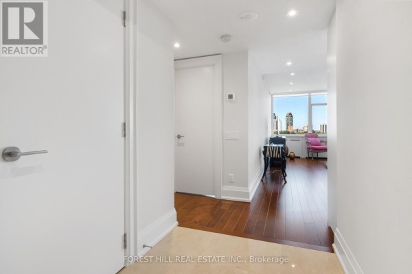 Primary Bedroom - 1401 - 500 Avenue Road, Toronto, ON M4V2J6 Photo 4