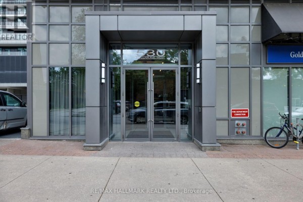 1401 - 530 St Clair Avenue W, Toronto, ON, photo 2