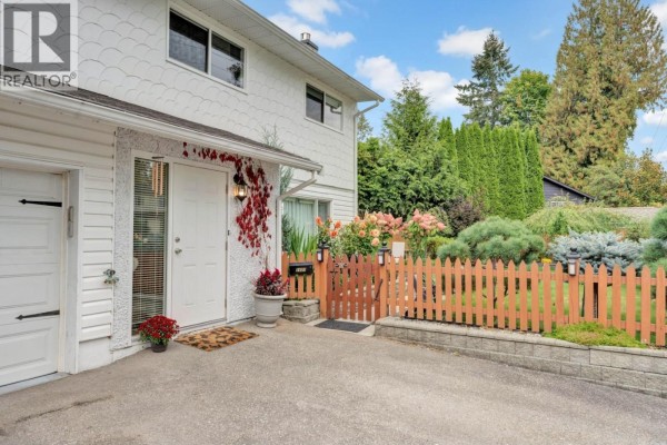 1401 Apel Drive, Port Coquitlam, BC V3B2V1 Photo 3