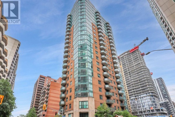 1402 - 445 Laurier Avenue W, Ottawa