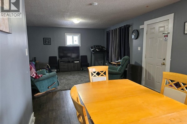 Bedroom - 1402 102nd Street, North Battleford, SK S9A1G7 Photo 5