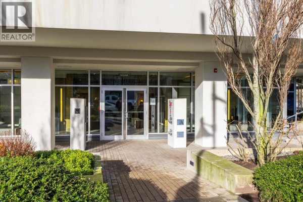 1402 570 Emerson Street, Coquitlam, BC V3J0G4 Photo 2