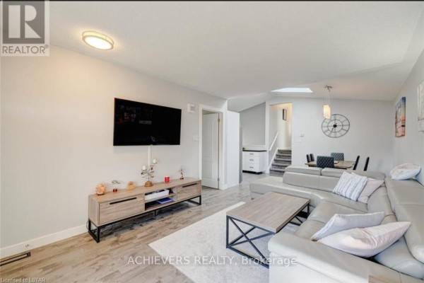 1402 Baycliffe Place, London East, ON N5Y5N5 Photo 4