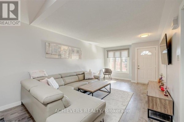 1402 Baycliffe Place, London East, ON N5Y5N5 Photo 5