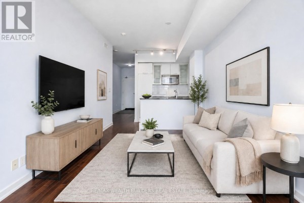 Dining room - 1403 - 12 York Street, Toronto, ON M5J0A9 Photo 2
