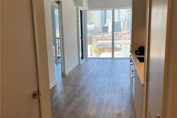 Bedroom - 1403 - 158 Front Street E, Toronto, ON M5A0K9 Photo 4