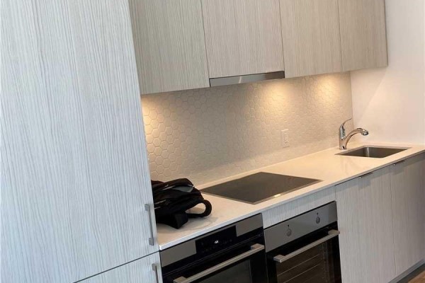 1403 - 158 Front Street E, Toronto, ON M5A0K9 Photo 5