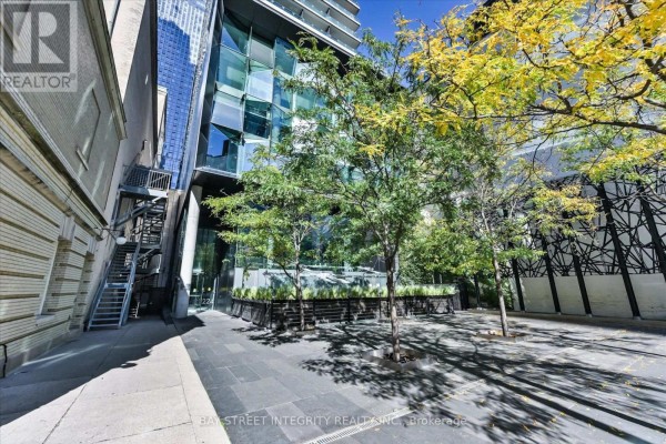 Kitchen - 1403 - 224 King Street W, Toronto, ON M5H0A6 Photo 3