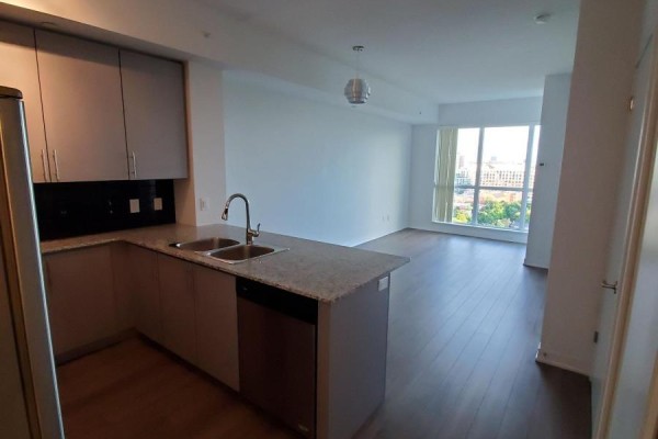 1403 - 60 Berwick Avenue, Toronto, ON M5P0A3 Photo 2