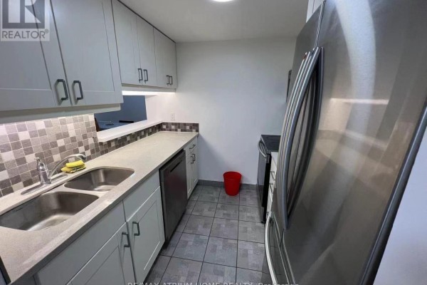 Den - 1403 - 717 Bay Street, Toronto, ON M5G2J9 Photo 5