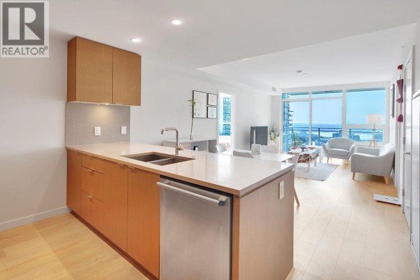 1403 125 E 14th Street, North Vancouver, BC V7L0E6 Photo 3