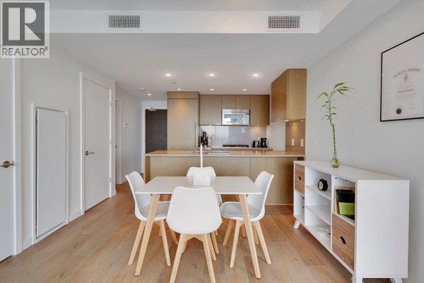 1403 125 E 14th Street, North Vancouver, BC V7L0E6 Photo 5
