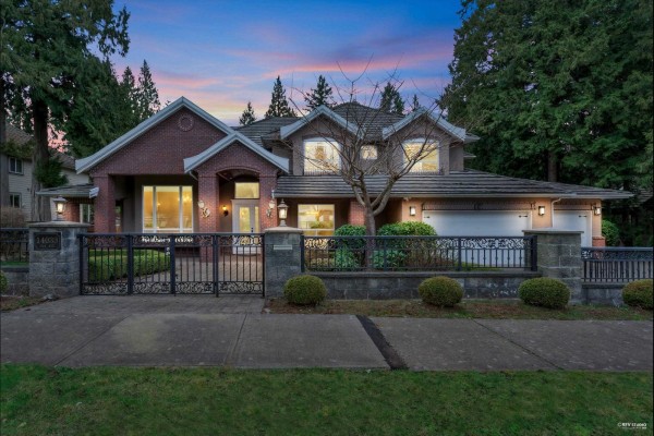14033 34a Avenue, Surrey, BC V4P0A8 Photo 2