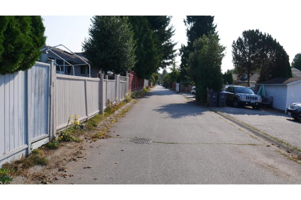 14037 16 Avenue, Surrey, BC V4A1P9 Photo 4