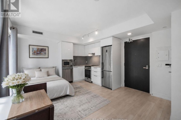 1404 - 18 Maitland Terrace, Toronto, ON, photo 3