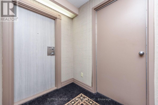 Bedroom 2 - 1404 - 3605 Kariya Drive, Mississauga, ON L5B3J4 Photo 5