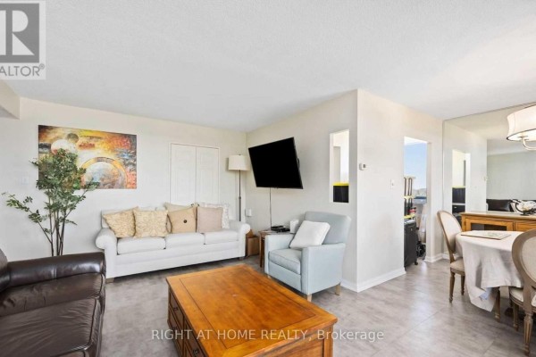 1404 - 757 Victoria Park Avenue E, Toronto, ON M4C5N8 Photo 3