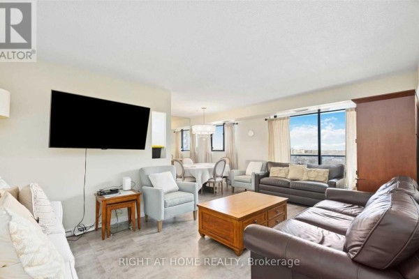 1404 - 757 Victoria Park Avenue E, Toronto, ON M4C5N8 Photo 5