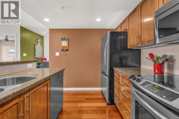1404 288 Ungless Way, Port Moody, BC V3H0C9 Photo 4