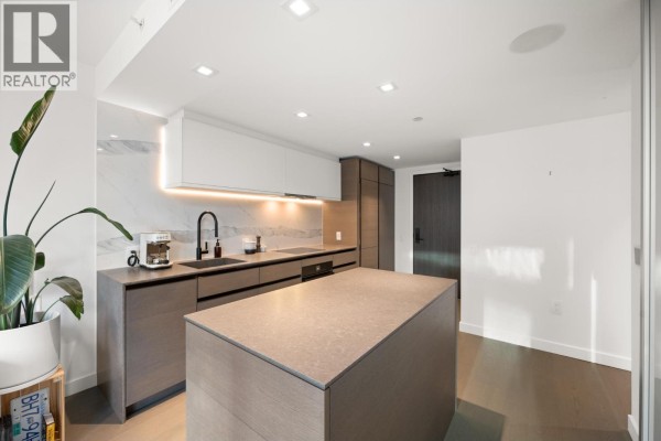 1404 620 Cardero Street, Vancouver, BC V6G0C7 Photo 5