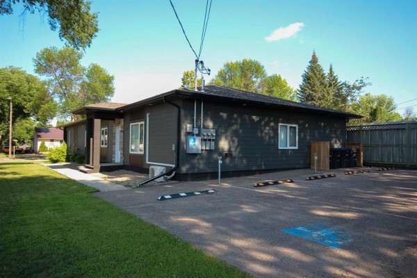 1404 6th Street, Brandon, MB R7A3R9 Photo 3