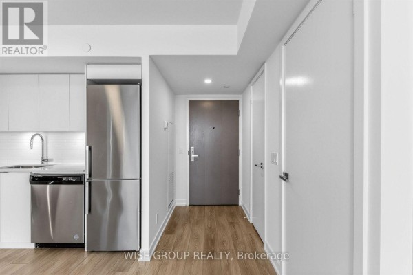 1405 - 18 Tretti Way, Toronto, ON M3H0E4 Photo 2