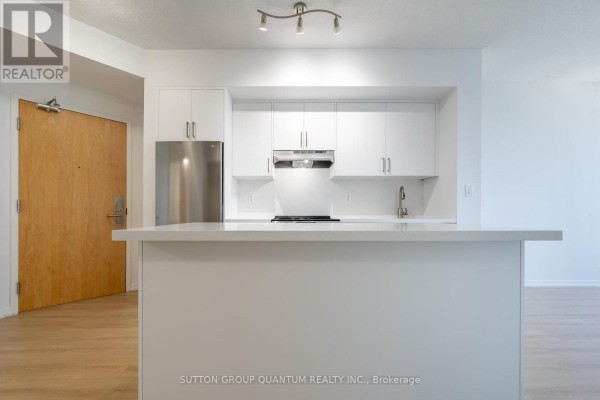 Bedroom - 1405 - 55 Bremner Boulevard, Toronto, ON M5J0A6 Photo 4