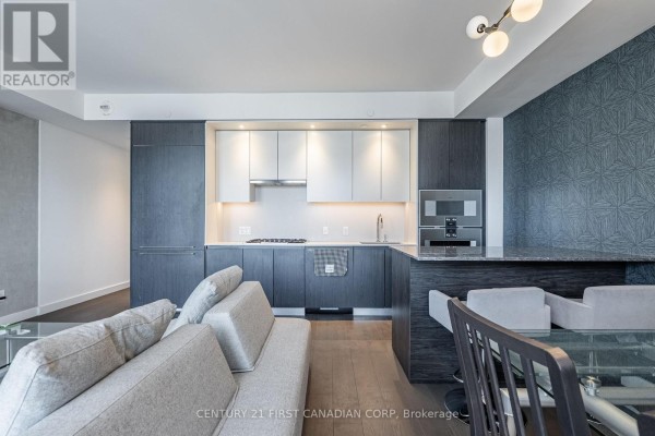 1405 - 81 Wellesley Street E, Toronto, ON M4Y0C5 Photo 4