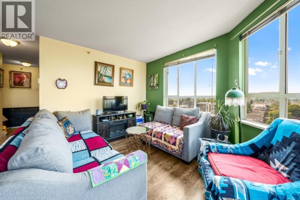 1405 3489 Ascot Place, Vancouver, BC V5R6B6 Photo 5