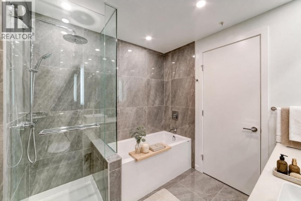 1405 5333 Goring Street, Burnaby, BC V5B3A2 Photo 4