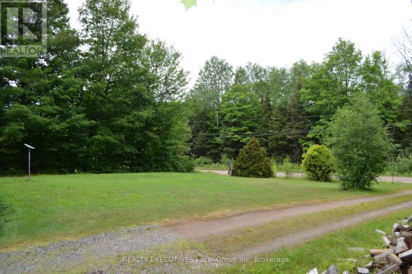 1405 Pioneer Road, Chisholm, ON, photo 3