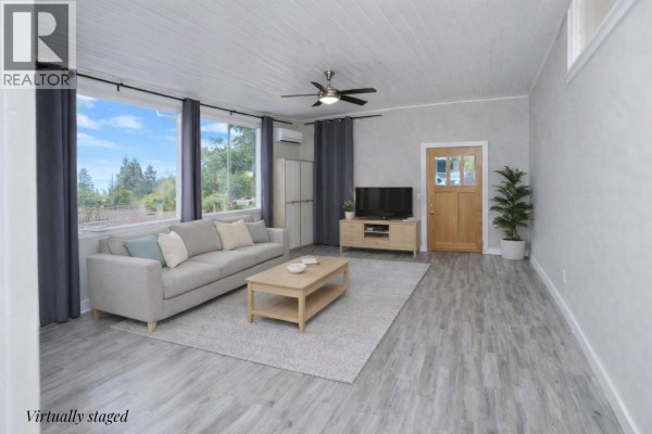 1405 Velvet Road, Gibsons, BC V0N1V0 Photo 4
