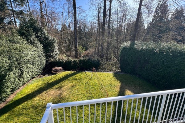 14052 66 Avenue, Surrey, BC V3W2B1 Photo 3