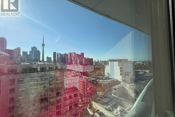 1406 - 280 Dundas Street W, Toronto, ON M5T0E3 Photo 3