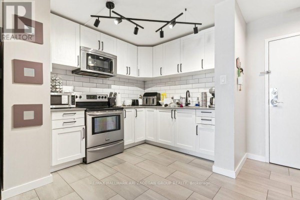 1406 - 975 Warwick Court, Burlington, ON L7T3Z7 Photo 4