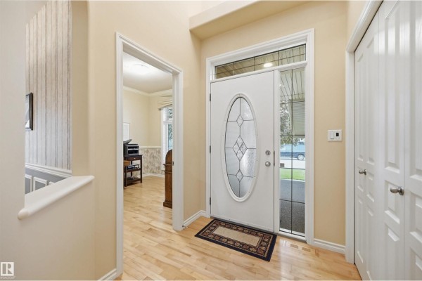 Den - 1406 Thorogood Ln Nw, Edmonton, AB T6R3K6 Photo 4